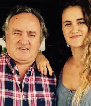 Hija de ministro estalló en Twitter por ajuste en el Estado