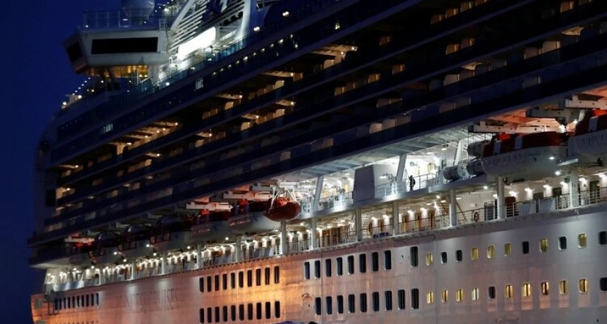 Detectaron 60 nuevos casos de coronavirus en el crucero en cuarentena en Japón: ya son 130 contagiados a bordo del Diamond Princess