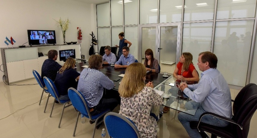 Bordet abordó con intendentes la situación actual de la provincia ante la pandemia