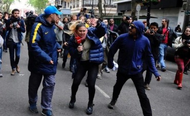 OTRA VEZ INFILTRADOS VIOLENTOS EN LA MARCHA POR SANTIAGO MALDONADO
