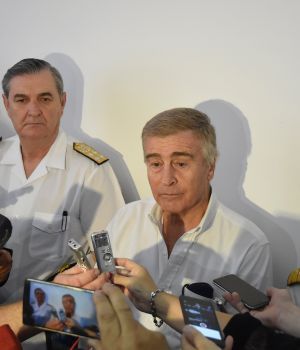 Citaron a declarar al ministro Aguad