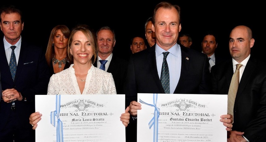 Gustavo Bordet fue proclamado gobernador y Laura Stratta vicegobernadora 
